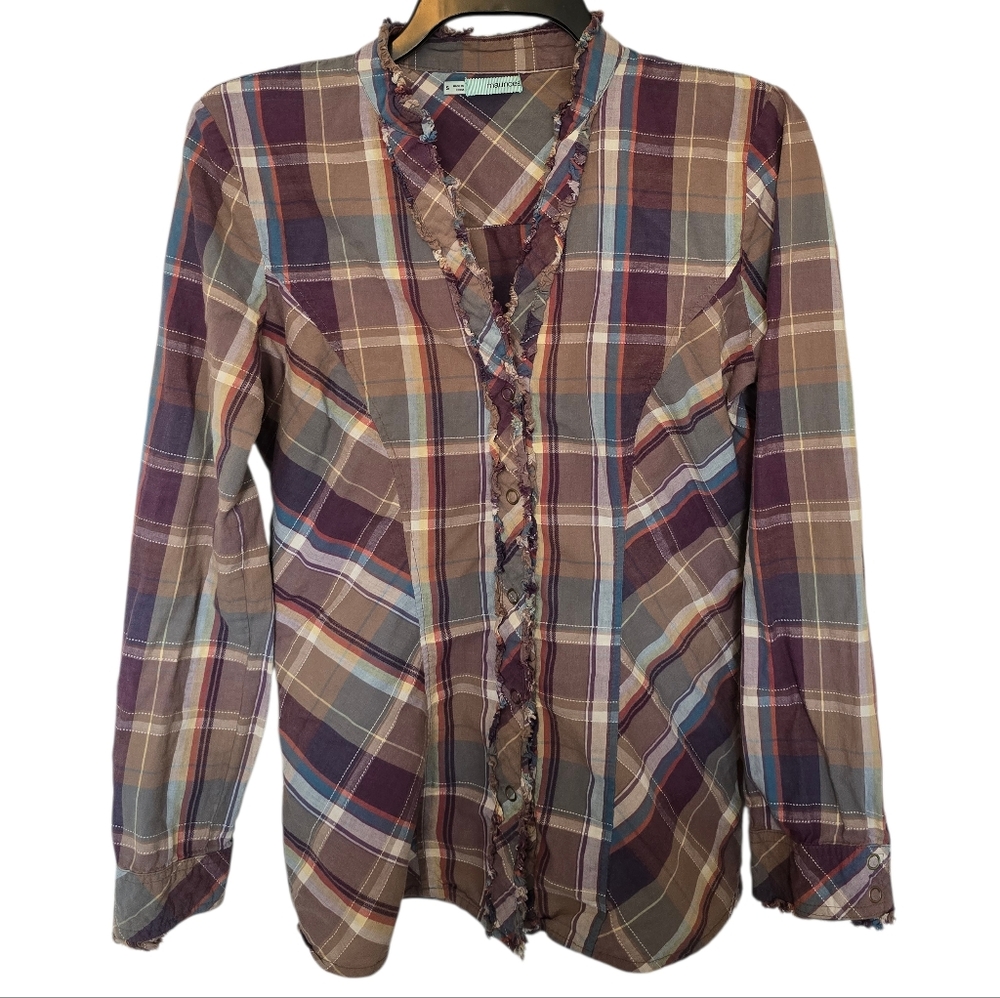 3/$15 Maurices Plaid Button Down Shirt Size Small